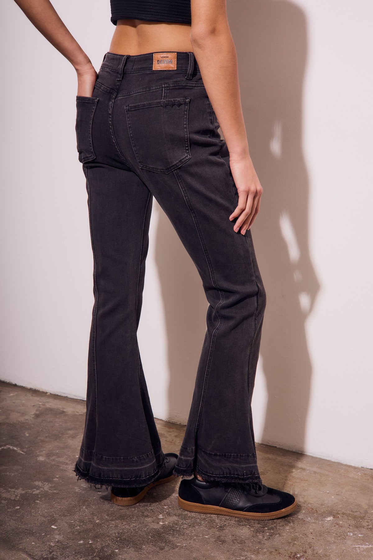 Jeans Flare Preto - Lemon