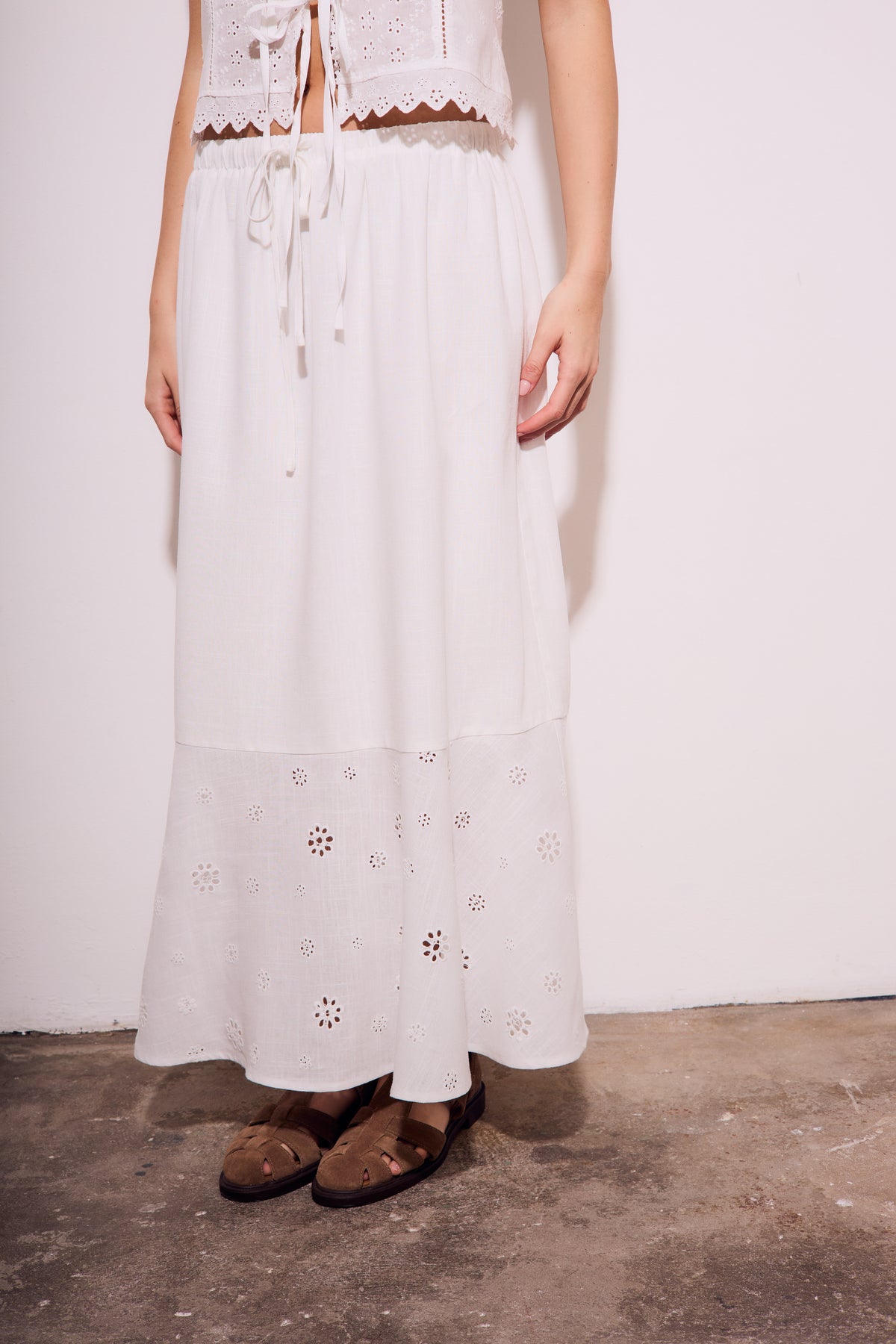 Saia Broderie - Pérola