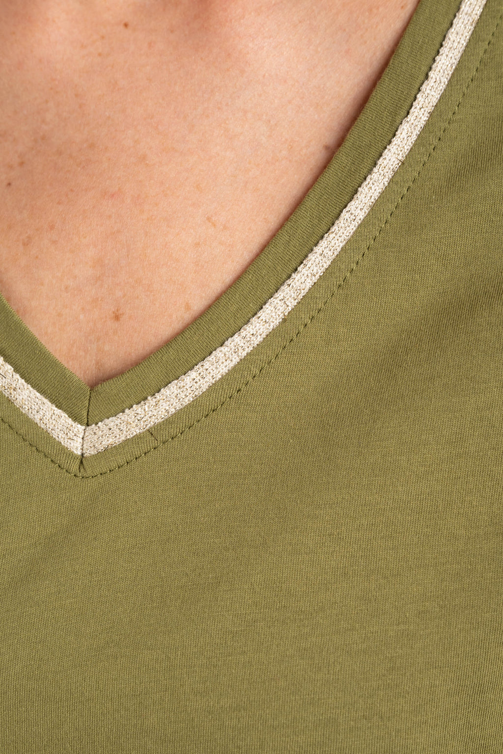 Camiseta Algodão Penteado Decote Lurex - Safari