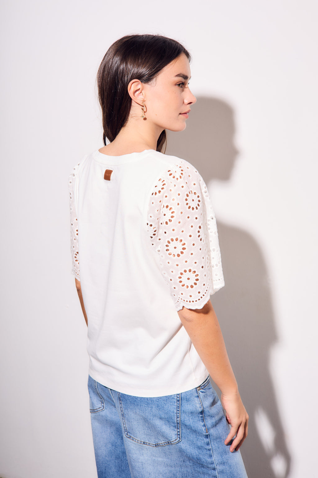 Camiseta Algodão Penteado e Vazados - Pérola