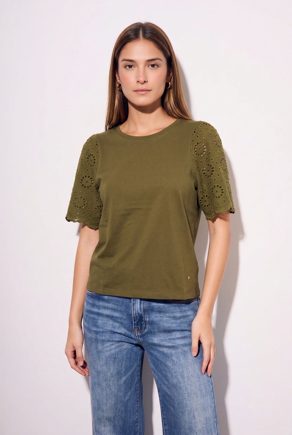 Camiseta Algodão Penteado e Vazados - Oliva