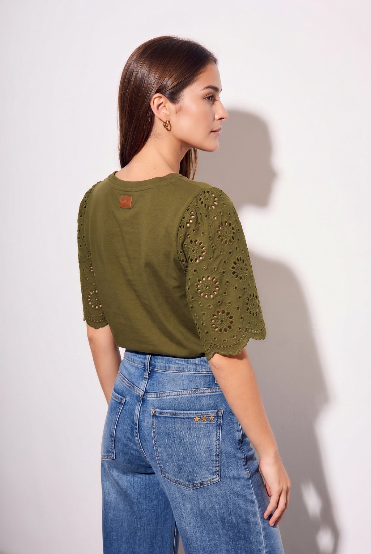Camiseta Algodão Penteado e Vazados - Oliva