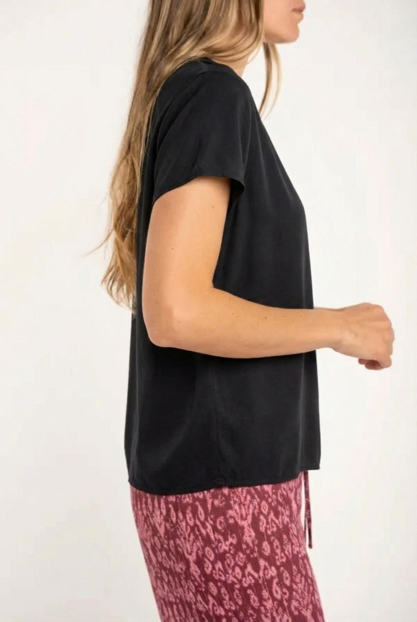 Camiseta - Preto