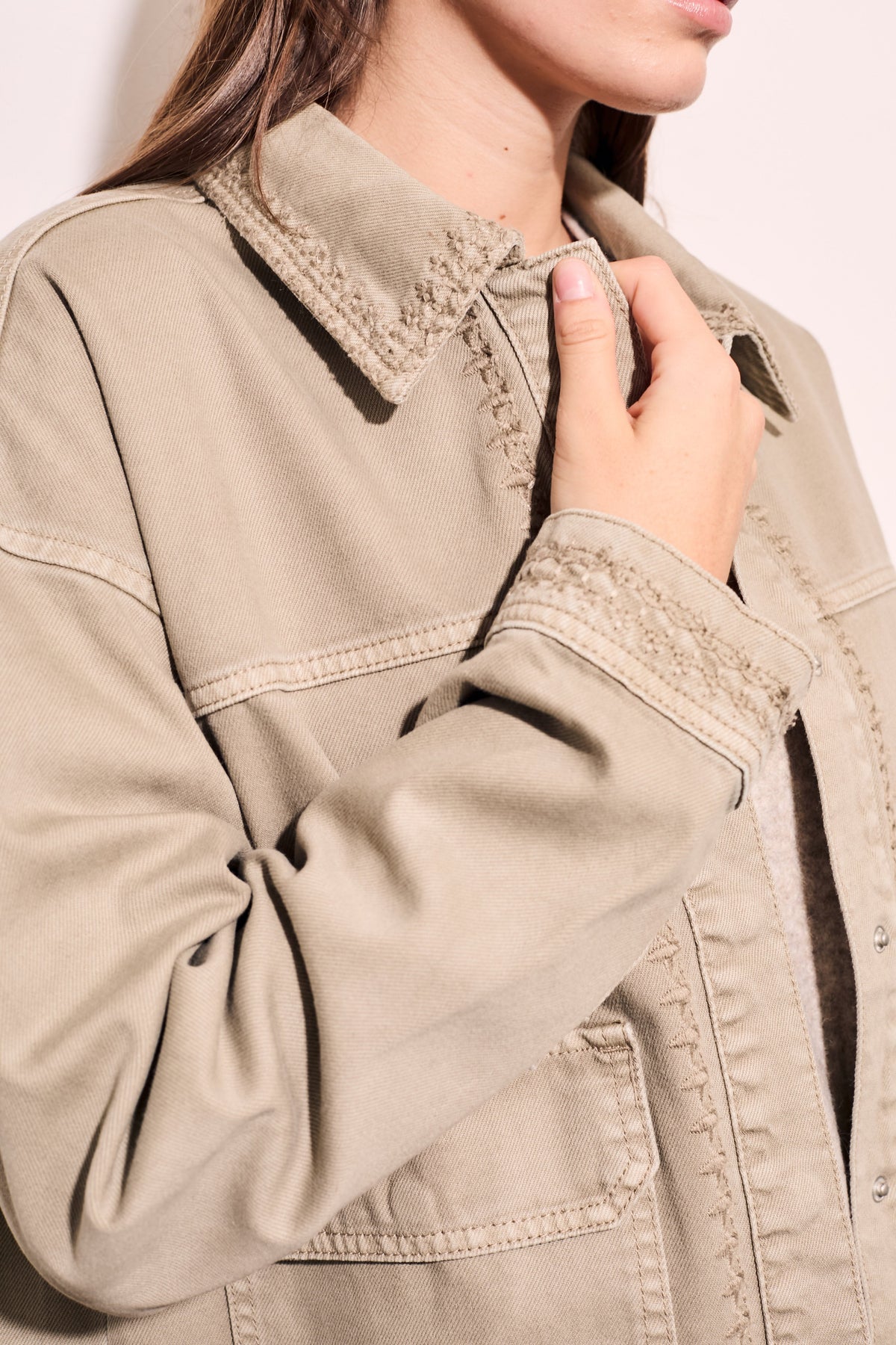 Sobrecamisa Bordada Garment Dyed - Safari