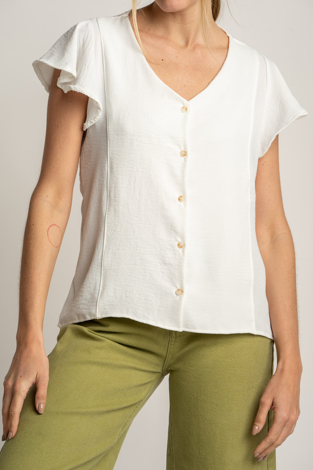 Blusa Decote V - Pérola