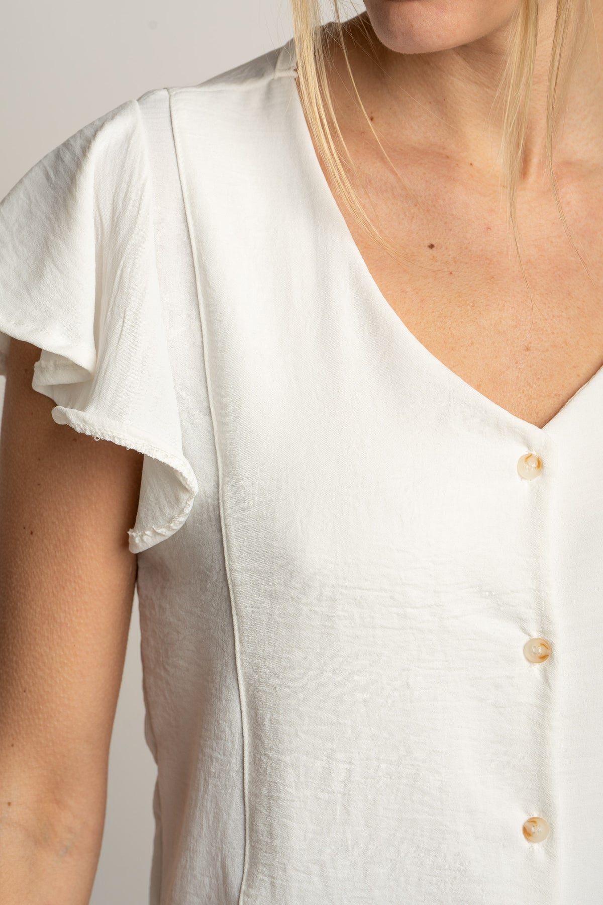 Blusa Decote V - Pérola