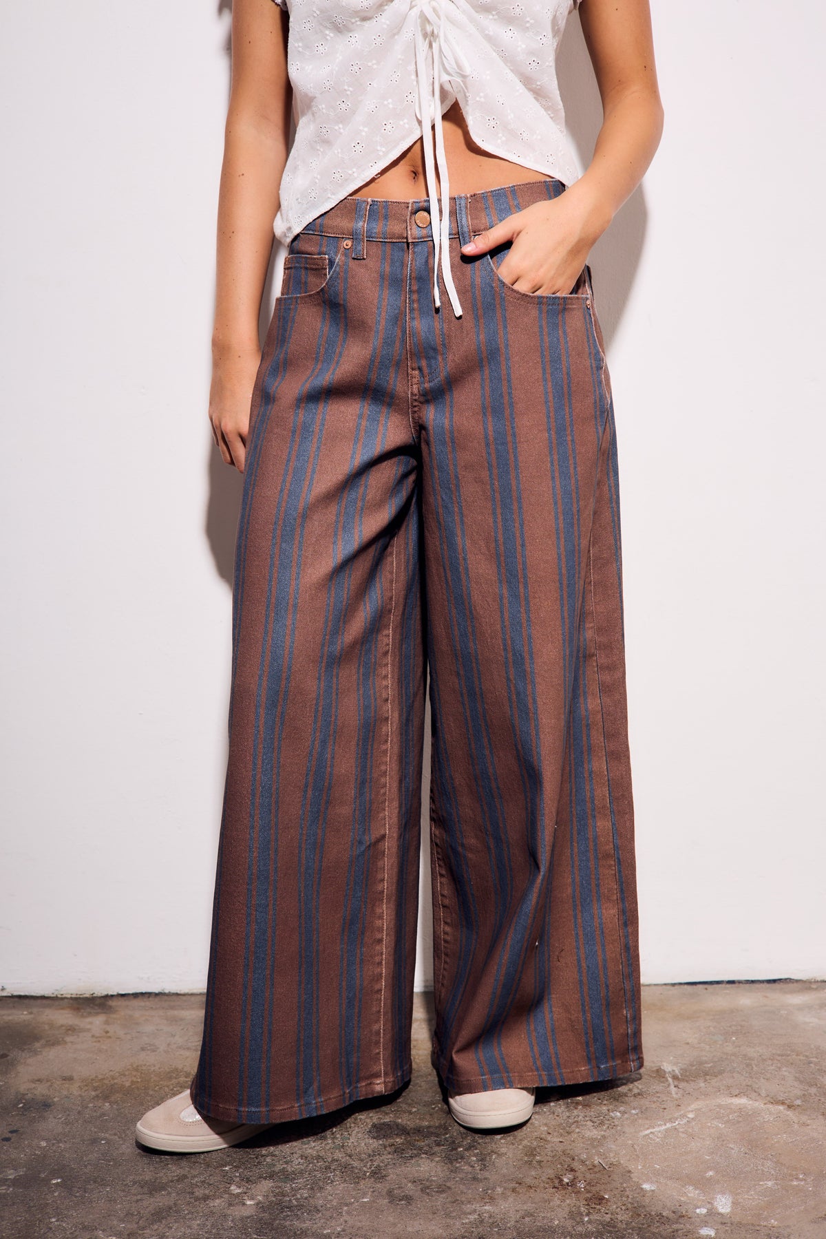 Jeans Listrado Extra Wide Leg - Chocolate