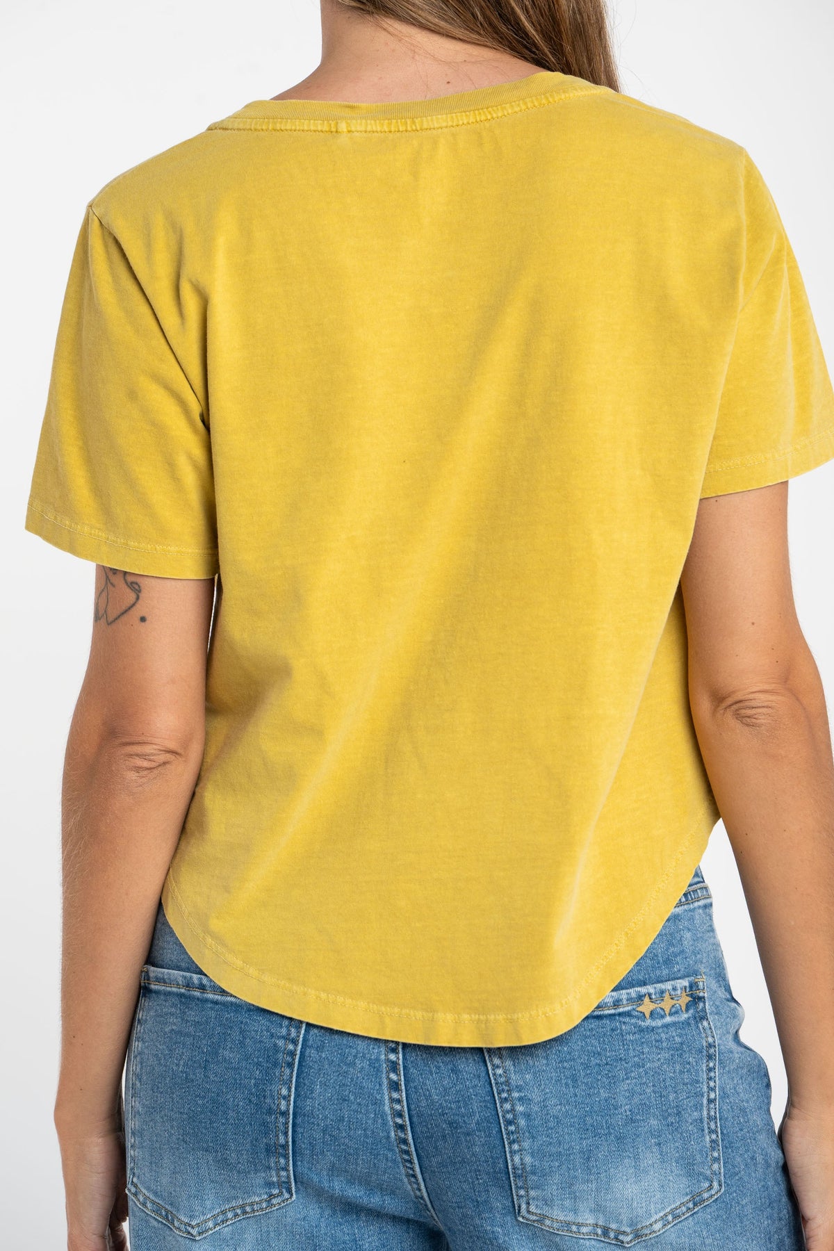 Camiseta Algodão Lavado Manga Curta - Mostarda