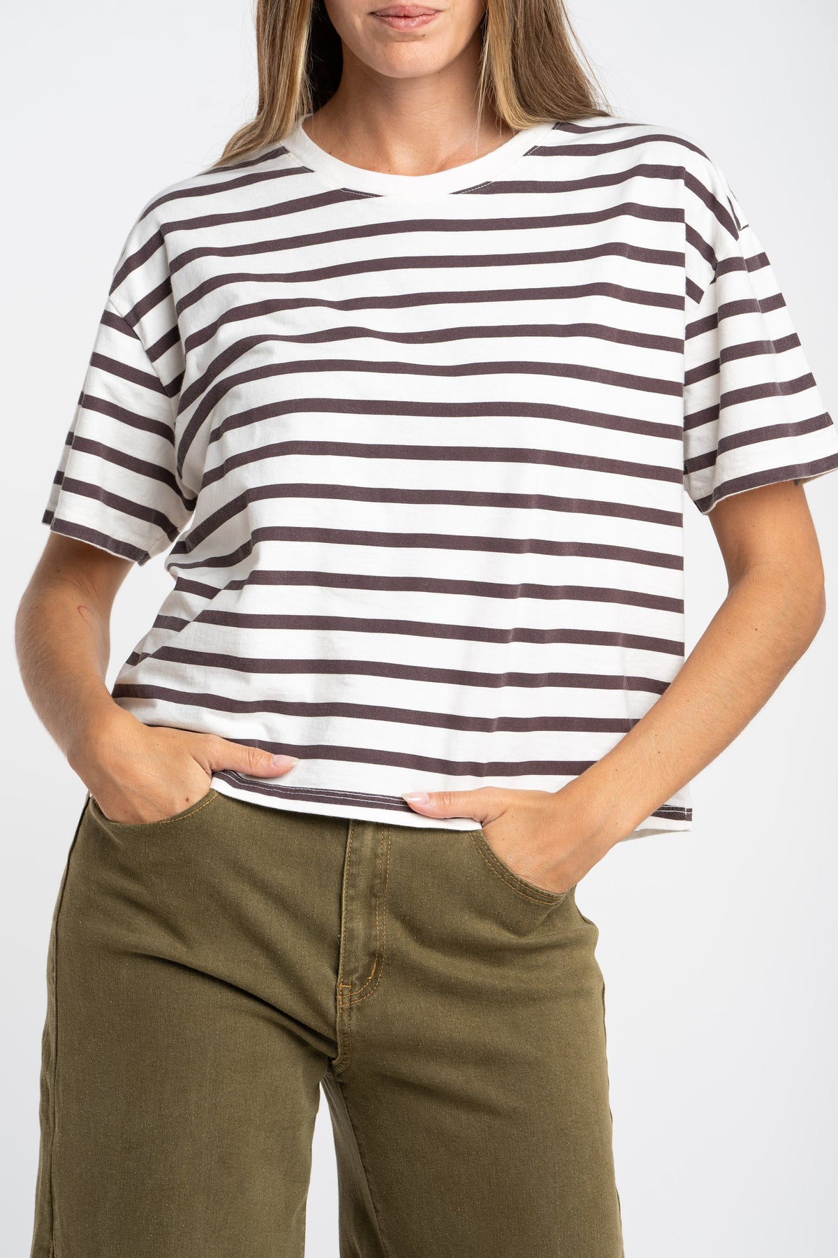 Camiseta Listrada Algodão Lavado - Marrom