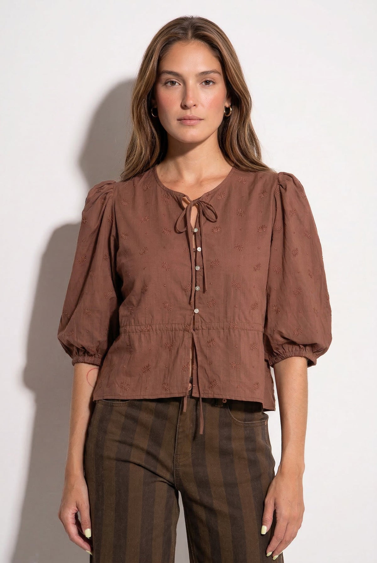 Blusa Broderie - Mocha
