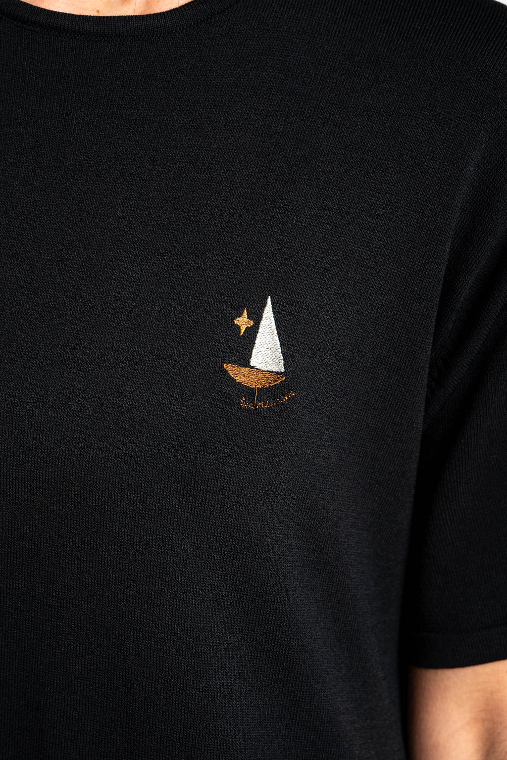 Vestido de Tricô com Bordado - Preto