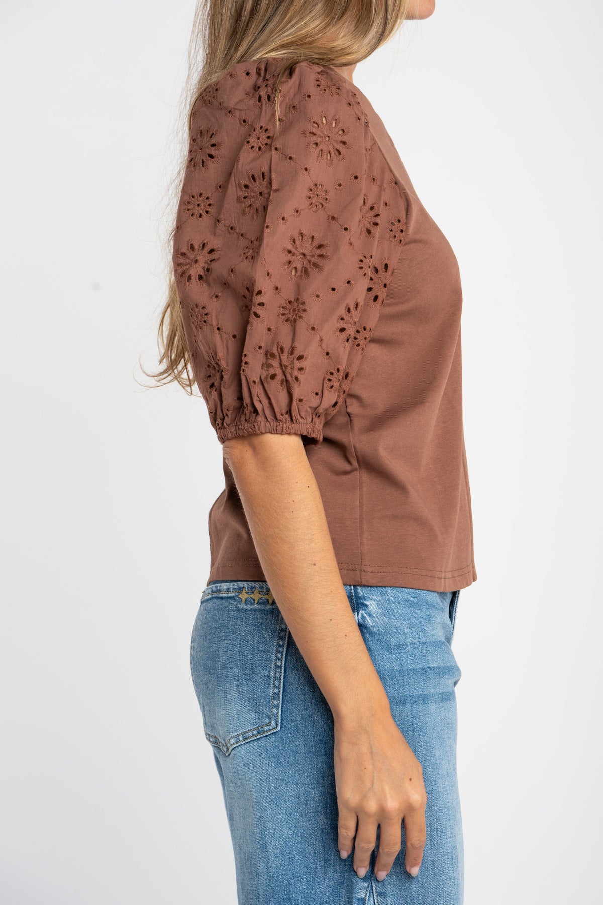 Camiseta Manga Bufante Broderie - Camelo