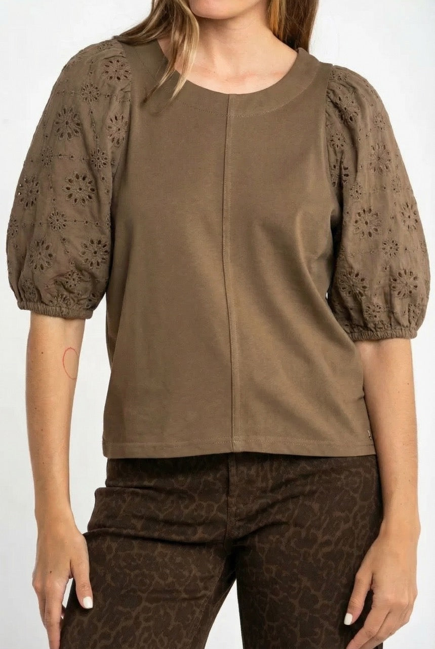 Camiseta Manga Bufante Broderie - Oliva
