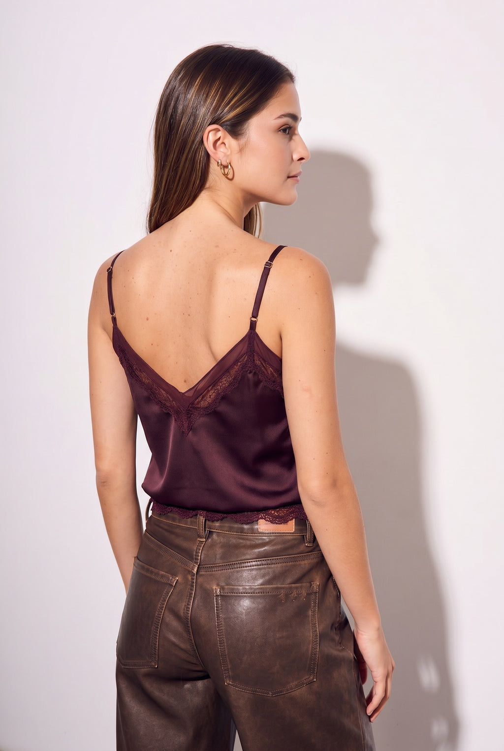Blusa Acetinada com Renda - Bordô