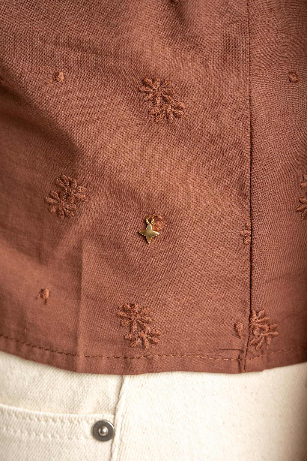 Blusa Bordada Franzido - Mocha