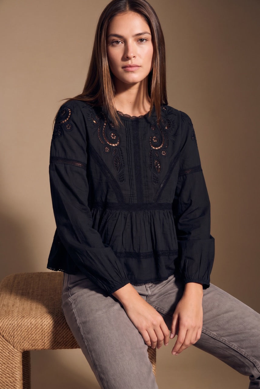 Blusa Broderie Algodão - Preto