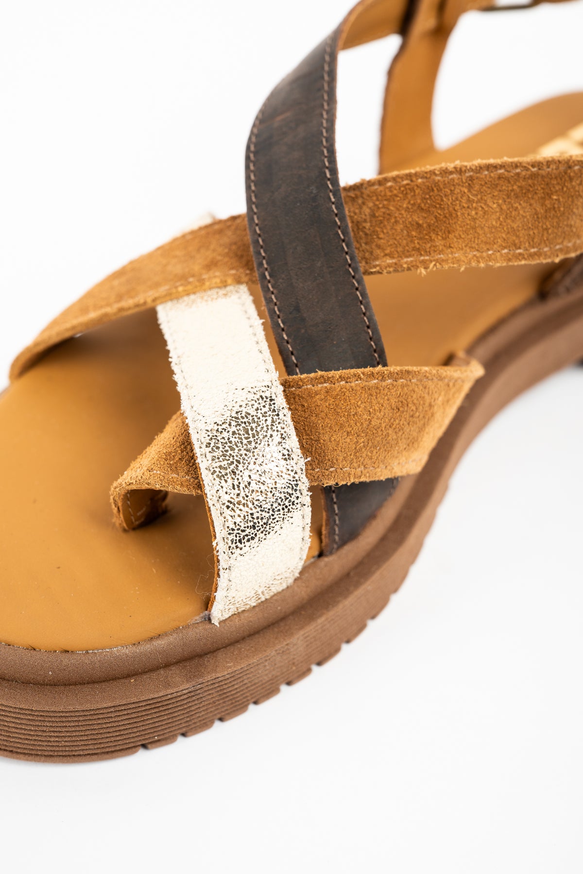 Sandálias de Couro Tiras Cruzadas - Estampado