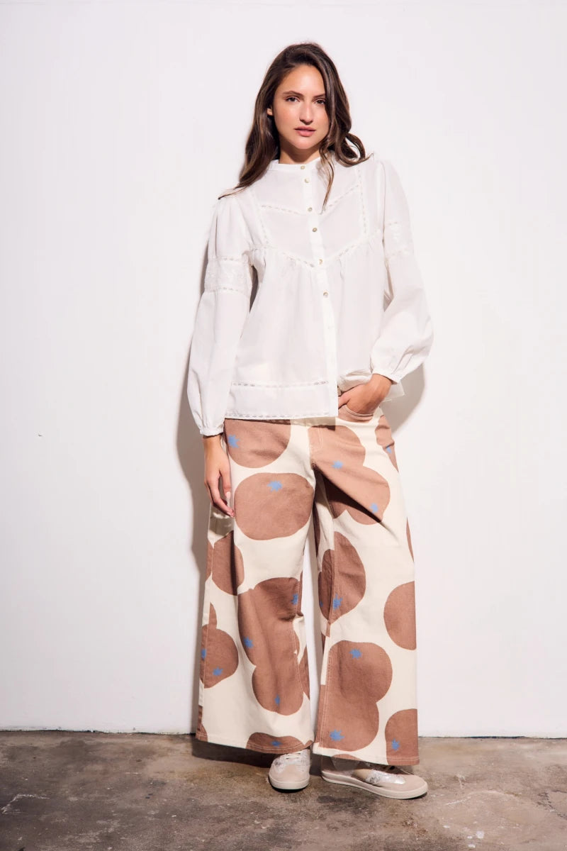 Blusa de Algodão com Detalhes em Renda