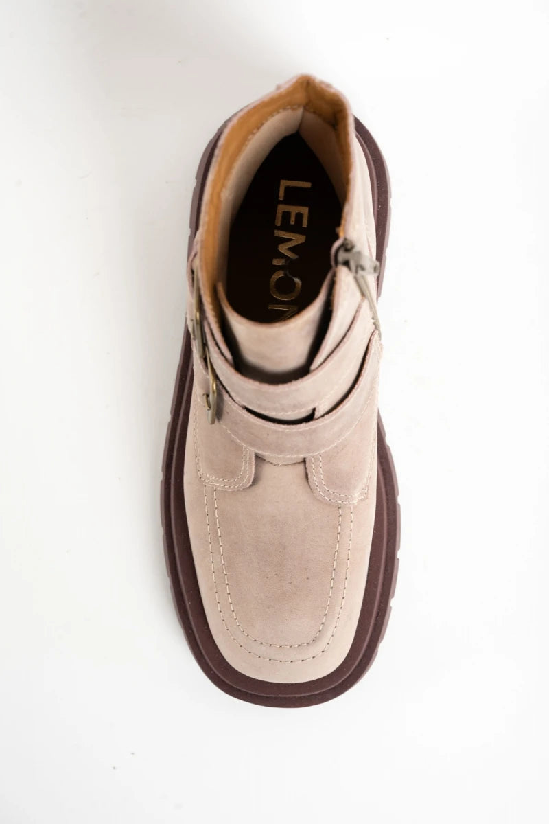 Bota de Couro com Fivelas Rosa Antigo