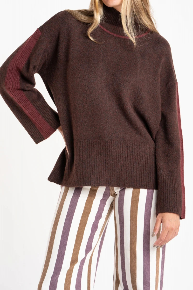 Camiseta Combinada Marrom Escuro