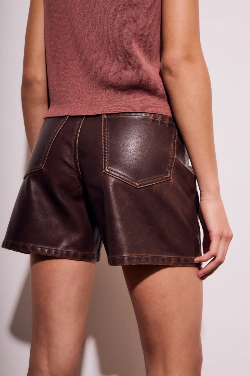 Short Couro Vegano Marrom