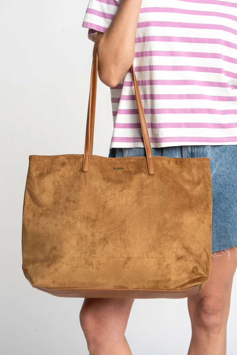 Travel Bag Camurça Vegana Camel